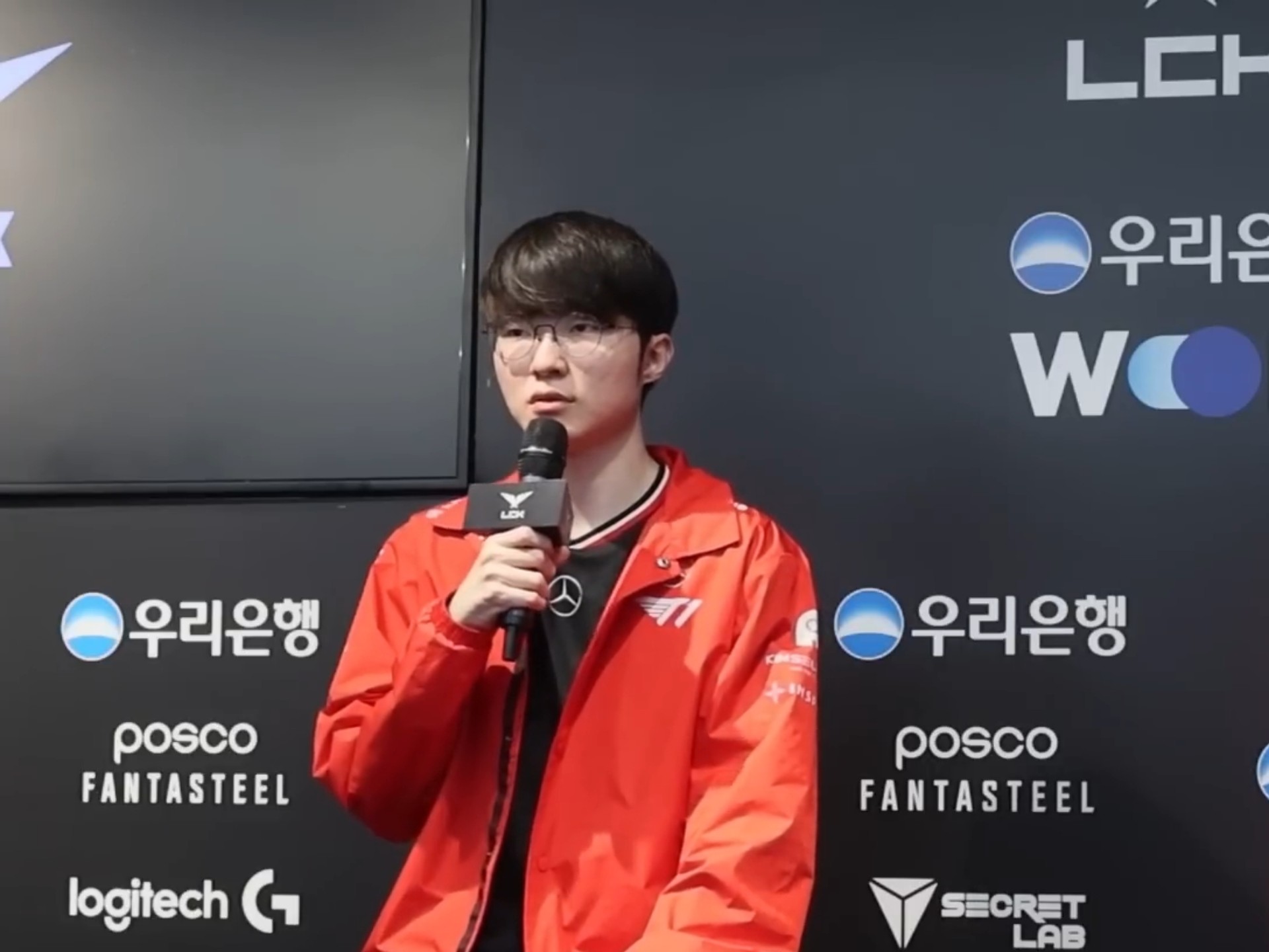 开云登录入口-锐不可当引发热议！，Faker在巴塞罗那比赛中领先优势明显观众掌声雷动(makenodifference)